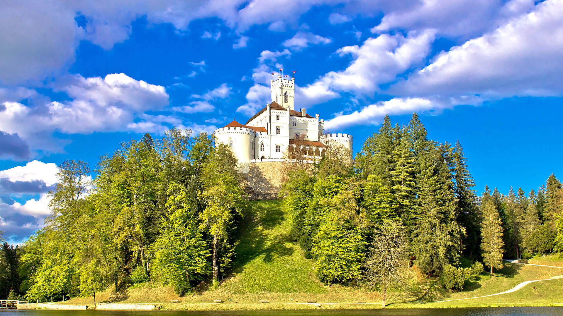 Trakošćan Castle - Tour Croatia’s most beautiful castle | Bespoke Croatia Tours